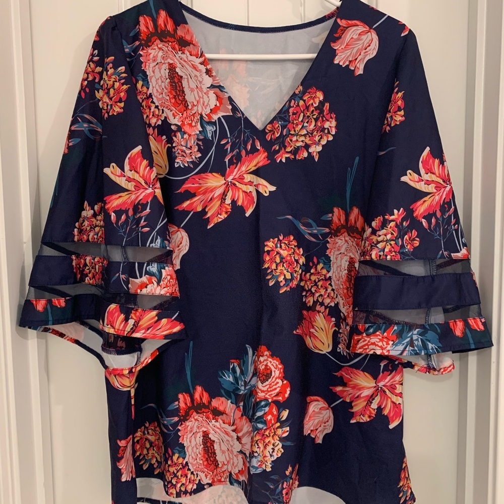 Floral Navy Top